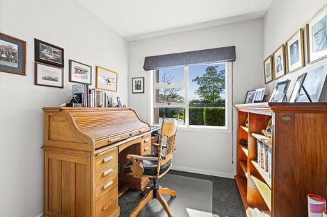 Photo of property in 24a Ferry Road, Clive, 4102