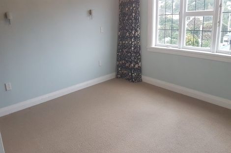 Photo of property in 17 Saint Michaels Crescent, Kelburn, Wellington, 6012