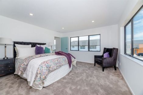 Photo of property in 5 Greenfinch Road, Hobsonville, Auckland, 0616