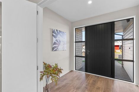 Photo of property in 33 Platinum Drive, Wigram, Christchurch, 8025