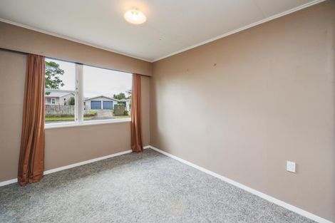 Photo of property in 4 Ellesmere Crescent, Highbury, Palmerston North, 4412