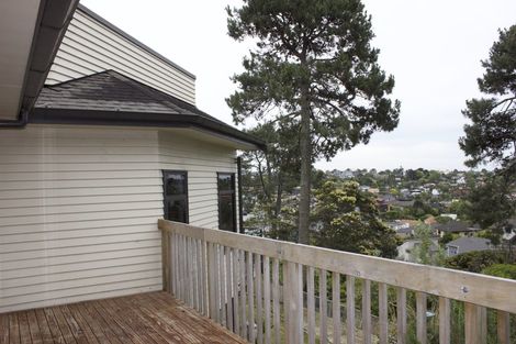 Photo of property in 15 Bushglen Court, Browns Bay, Auckland, 0630