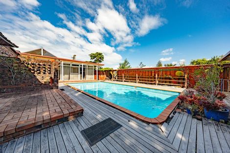 Photo of property in 7 Riverina Avenue, Pakuranga, Auckland, 2010