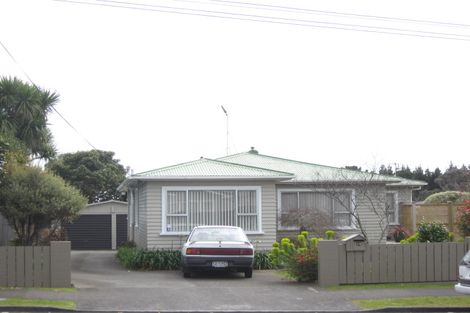 Photo of property in 17 Hori Street, Vogeltown, New Plymouth, 4310