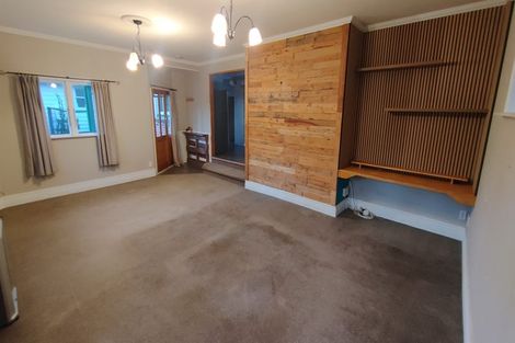 Photo of property in 12 Cruickshank Road, Clouston Park, Upper Hutt, 5018