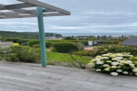 Photo of property in 4 Savoy Road, Orewa, 0931