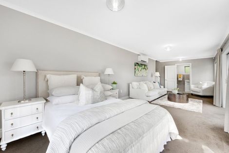 Photo of property in 11 Evelyn Road, Cockle Bay, Auckland, 2014