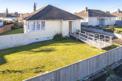 Photo of property in 34 Akatea Street, Gonville, Whanganui, 4501