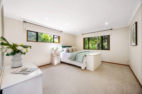 Photo of property in 33 Treetops Way, Bayview, Auckland, 0629