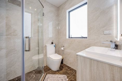 Photo of property in 12 Millfield Lane, Papakura, 2110