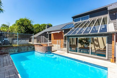 Photo of property in 170 Paremata Road, Paremata, Porirua, 5024