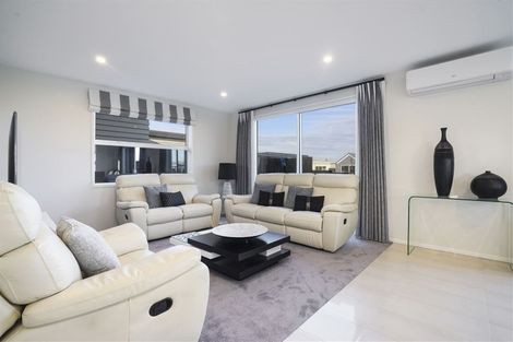 Photo of property in 7 Lavinias Way, Chartwell, Hamilton, 3210