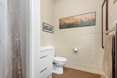Photo of property in 39 Sunrise Boulevard, Tawa, Wellington, 5028
