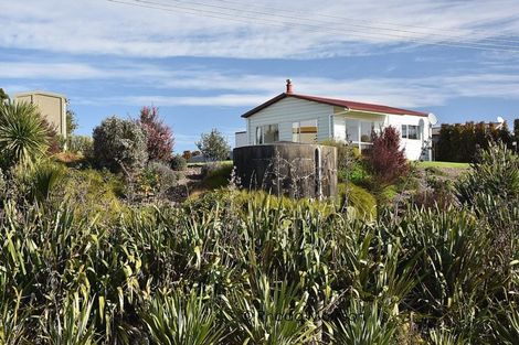 Photo of property in 6 Skelton Crescent, Paparoa, 0571