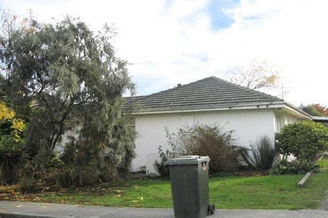 Photo of property in 1 Athol Place, Balclutha, 9230