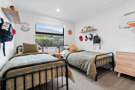 Photo of property in 24 Maturiki Drive, One Tree Point, 0118