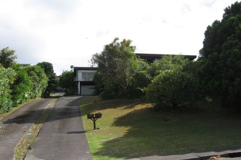 Photo of property in 1/11 Parr Terrace, Castor Bay, Auckland, 0620