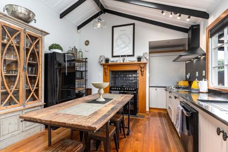 Photo of property in 5 Queen Street, Feilding, 4702