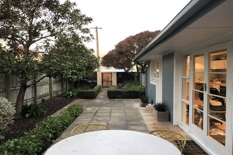 Photo of property in 8 Burgess Street, Sumner, Christchurch, 8081