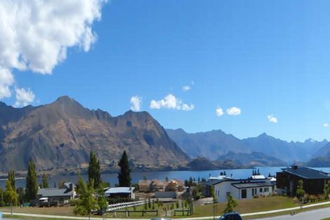 Photo of property in 24 Westview Road, Wanaka, 9305