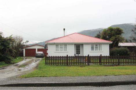 Photo of property in 13 Ohau Street, Dobson, Greymouth, 7805