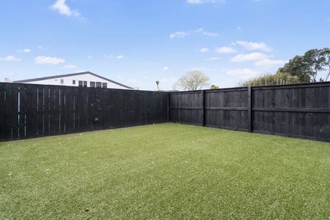 Photo of property in 1n/4045 Great North Road, Glen Eden, Auckland, 0602