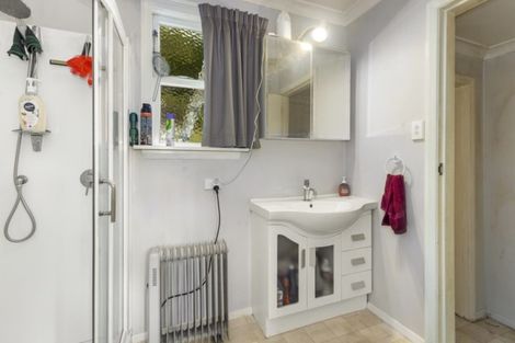 Photo of property in 144 Kamahi Street, Stokes Valley, Lower Hutt, 5019