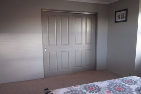 Photo of property in 22 Arrowsmith Drive, Clover Park, Auckland, 2019