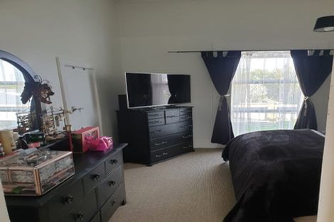 Photo of property in 25 Gaine Street, New Plymouth, 4310