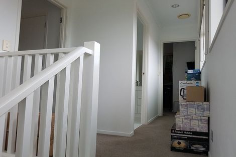 Photo of property in 28 Gibbston Crescent, Flat Bush, Auckland, 2016