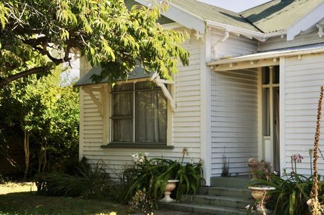 Photo of property in 30 Rhodes Street, Waimate, 7924