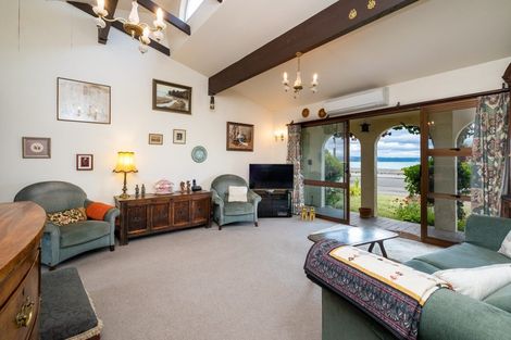 Photo of property in 24 Charles Street, Westshore, Napier, 4110