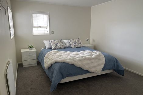 Photo of property in 2/130 Oriental Parade, Oriental Bay, Wellington, 6011