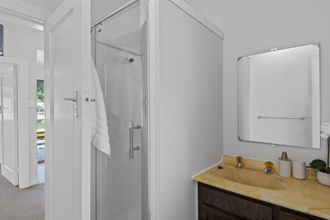 Photo of property in 82 Yaldhurst Road, Sockburn, Christchurch, 8042