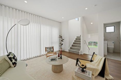 Photo of property in 5/125 Universal Drive, Henderson, Auckland, 0610