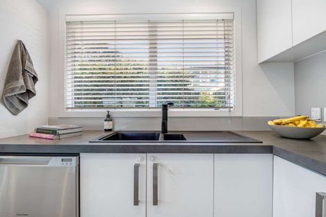 Photo of property in 4a Crombie Street, Bellevue, Tauranga, 3110