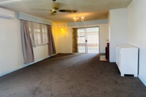 Photo of property in 42 Caen Road, Panmure, Auckland, 1072
