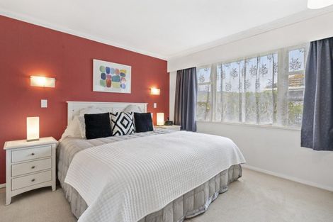 Photo of property in 12 Saint Johns Terrace, Tawa, Wellington, 5028