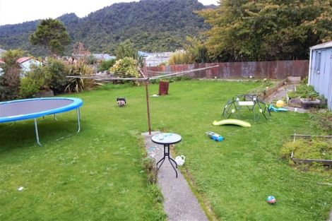 Photo of property in 7 Dupre Place, Cobden, Greymouth, 7802