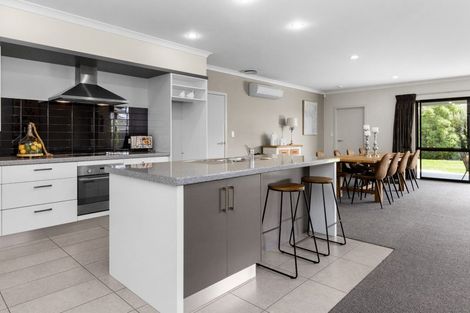 Photo of property in 19 Haast Place, Poraiti, Napier, 4112