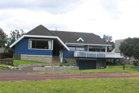 Photo of property in 25 Mountain Vista Place, Pauanui, Hikuai, 3579