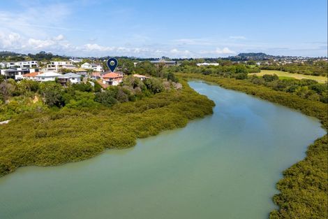 Photo of property in 14 Weona Place, Westmere, Auckland, 1022