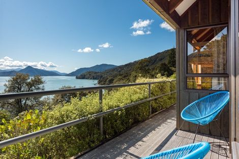Photo of property in 556 Moetapu Bay Road, Moetapu Bay, Picton, 7282