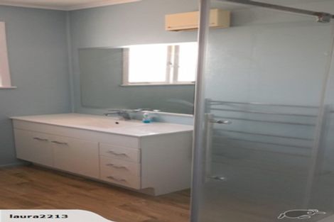 Photo of property in 1/148 Ngatai Road, Otumoetai, Tauranga, 3110