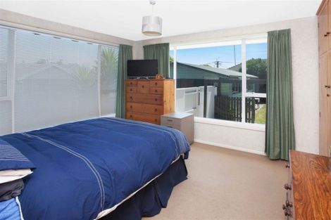 Photo of property in 9 Estuary Road, New Brighton, Christchurch, 8061