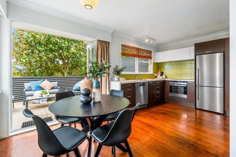 Photo of property in 107 Sutherland Road, Brookfield, Tauranga, 3110