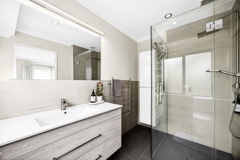 Photo of property in 15 Harvest Drive, Henderson, Auckland, 0612