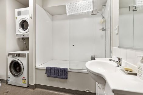 Photo of property in Luxford Villas, 308/72 Herald Street, Berhampore, Wellington, 6023