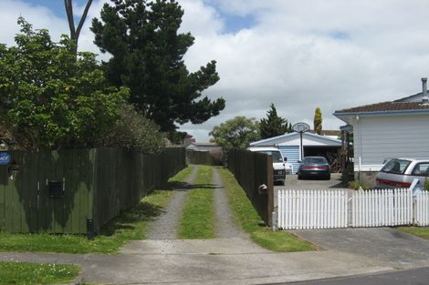 Photo of property in 6 Pureora Place, Clendon Park, Auckland, 2103