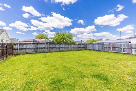 Photo of property in 1 Byron Road, Enderley, Hamilton, 3214